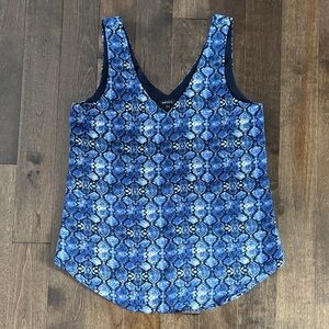 RW&Co Blue Patterned Women's Top